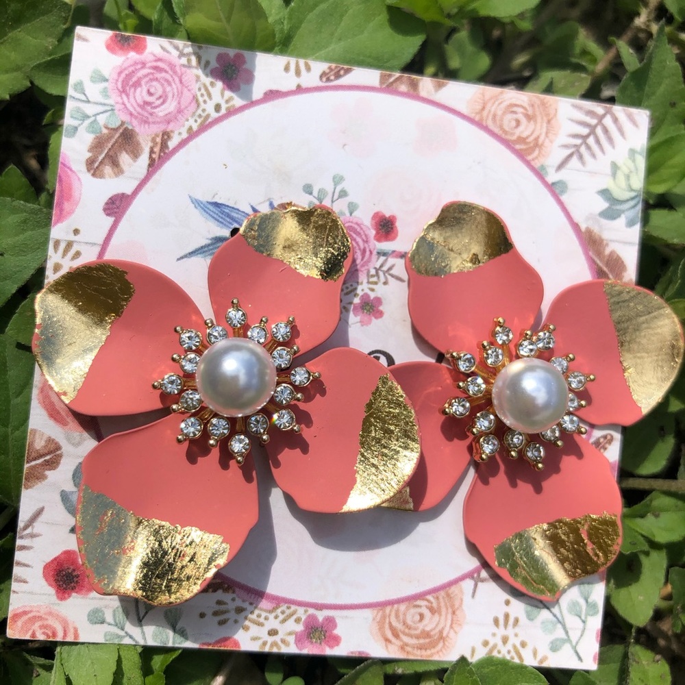 Flower Post Earrings